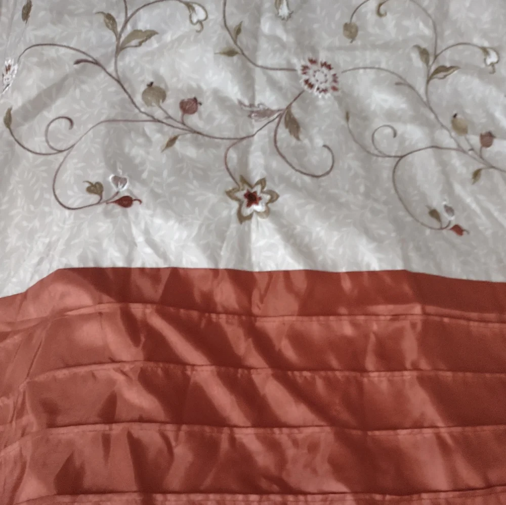 ONE cover Comforter Embroidered Queen satin